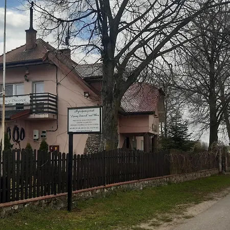 Lipowy Dworek 게스트하우스